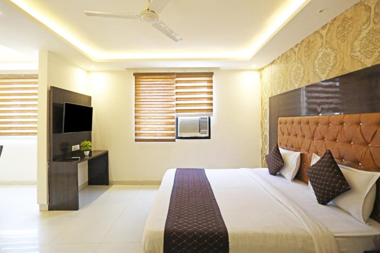 Hotel Vijaydeep Place Near Delhi Airport Nueva Delhi Exterior foto