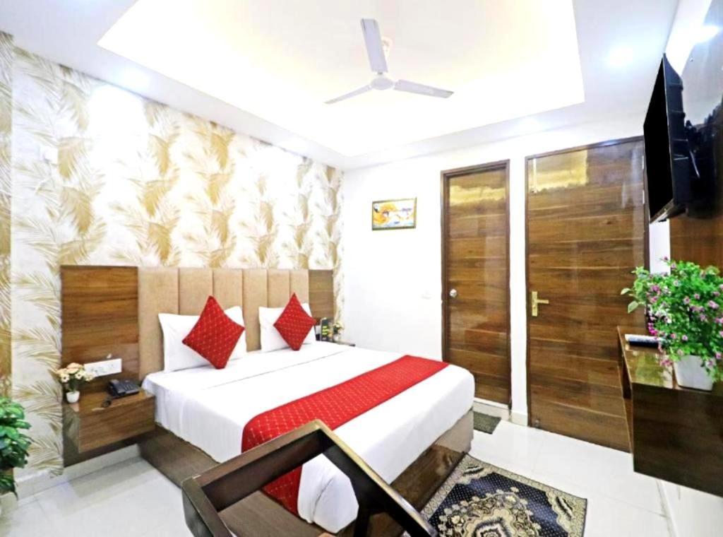 Hotel Vijaydeep Place Near Delhi Airport Nueva Delhi Exterior foto